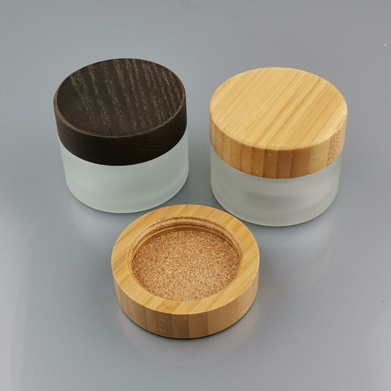Eco Friendly Plastic Jar with Bamboo Lid for Cream and Balm Body Butter Sustainable Cosmetic Packaging Container Eco Friendly Plastic Jar with Bamboo Lid for Cream and Balm Body Butter Sustainable Cosmetic Packaging Container