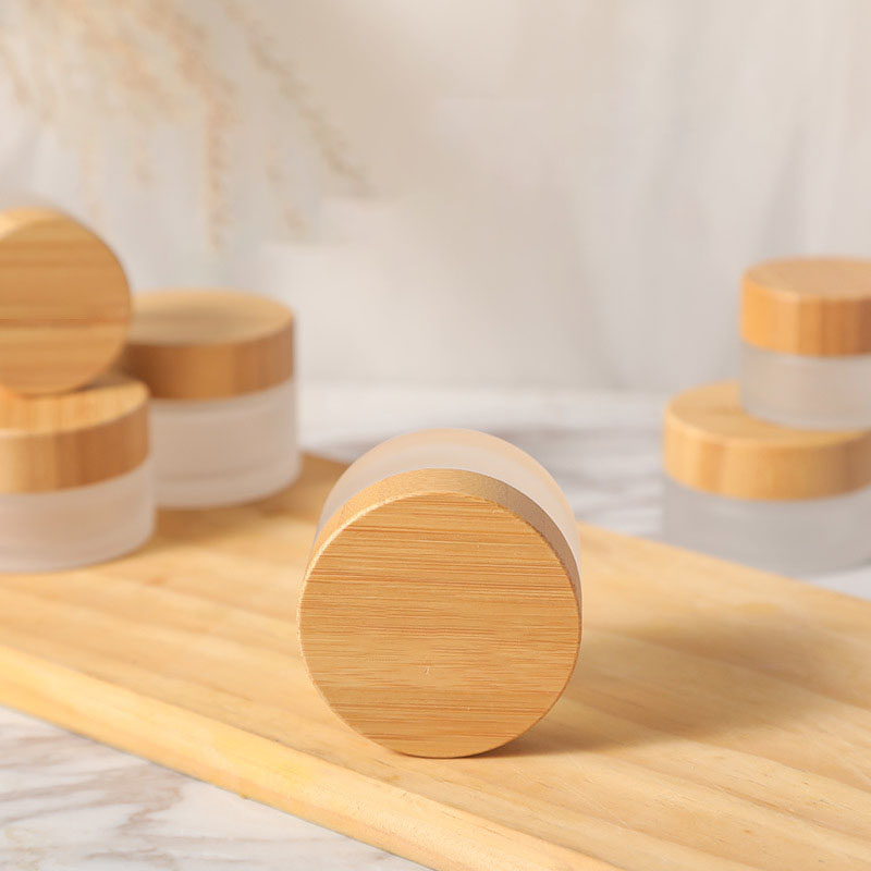 Eco Friendly Plastic Jar with Bamboo Lid for Cream and Balm Body Butter Sustainable Cosmetic Packaging Container Eco Friendly Plastic Jar with Bamboo Lid for Cream and Balm Body Butter Sustainable Cosmetic Packaging Container