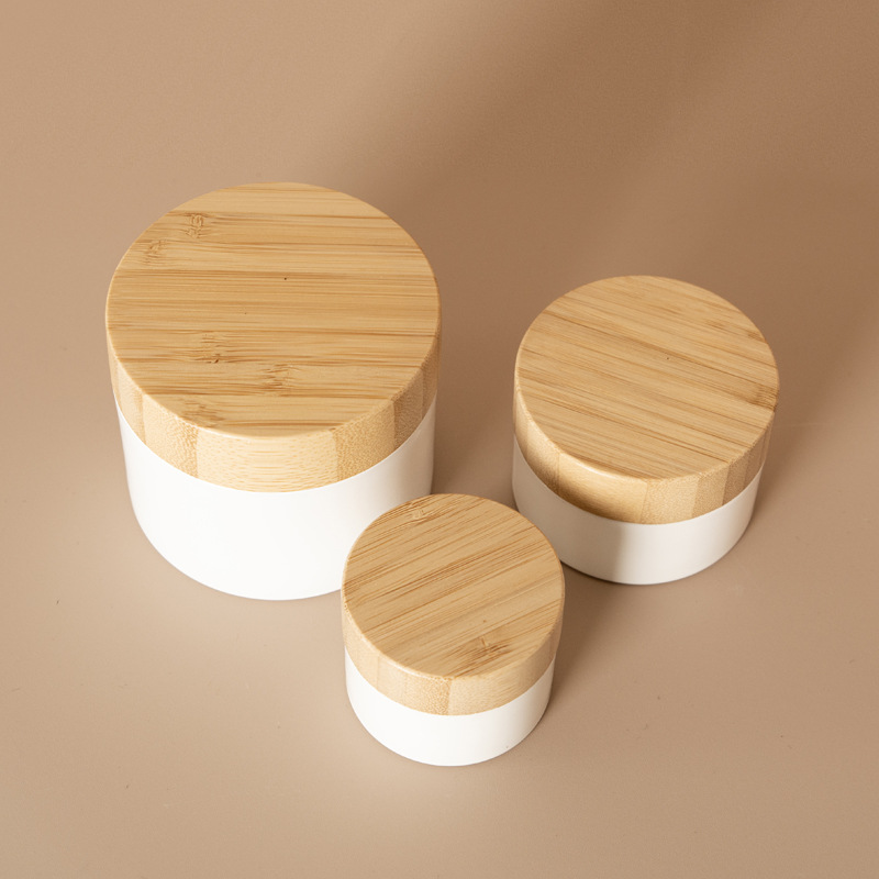 Custom 15g 30g 50g 100g Empty White Cream Packaging Jar PP Plastic Body Butter Containers with Bamboo Lid