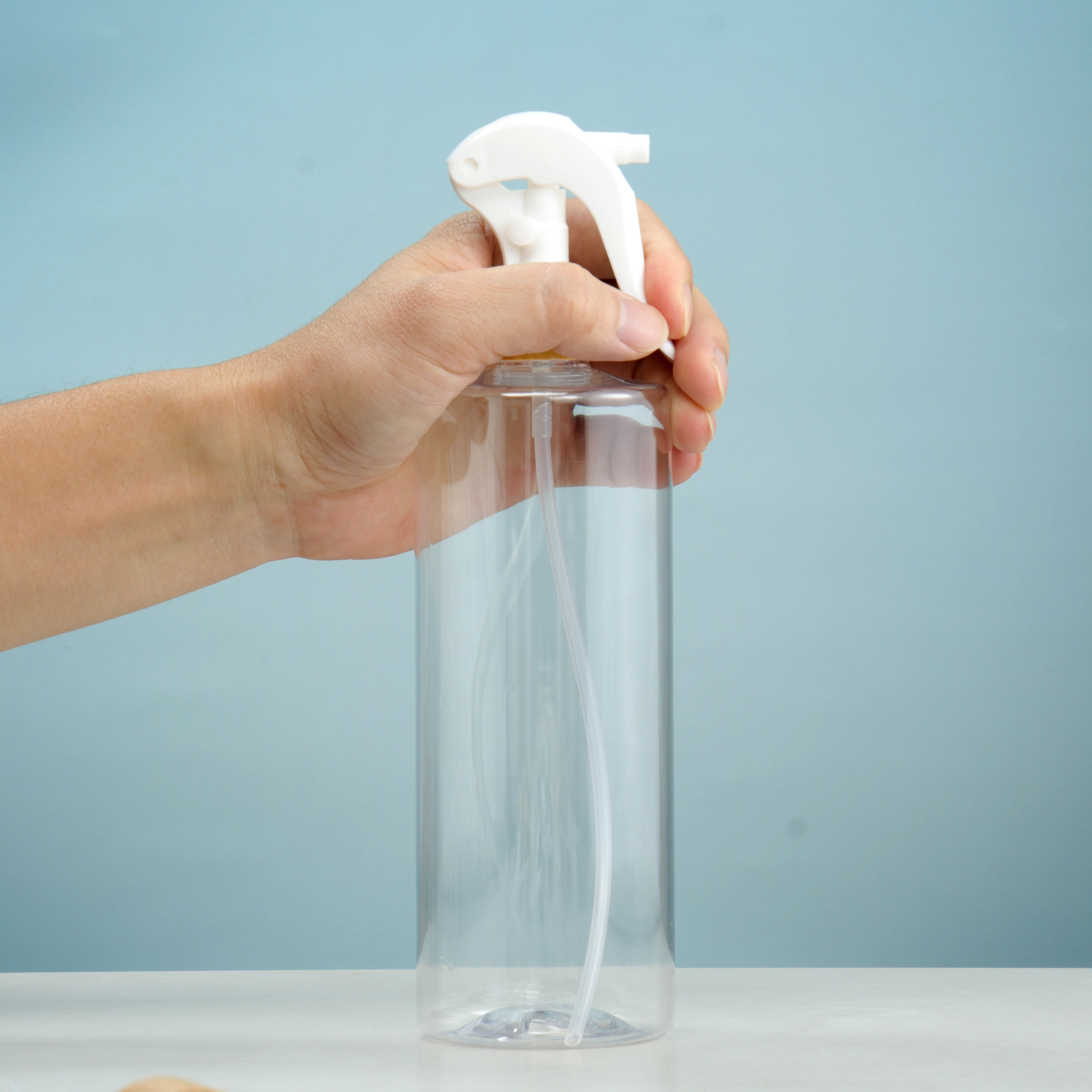 Custom Frosted Amber PET Plastic Round Spray Bottle 100ml for Shampoo Lotion Shower Gel Skincare