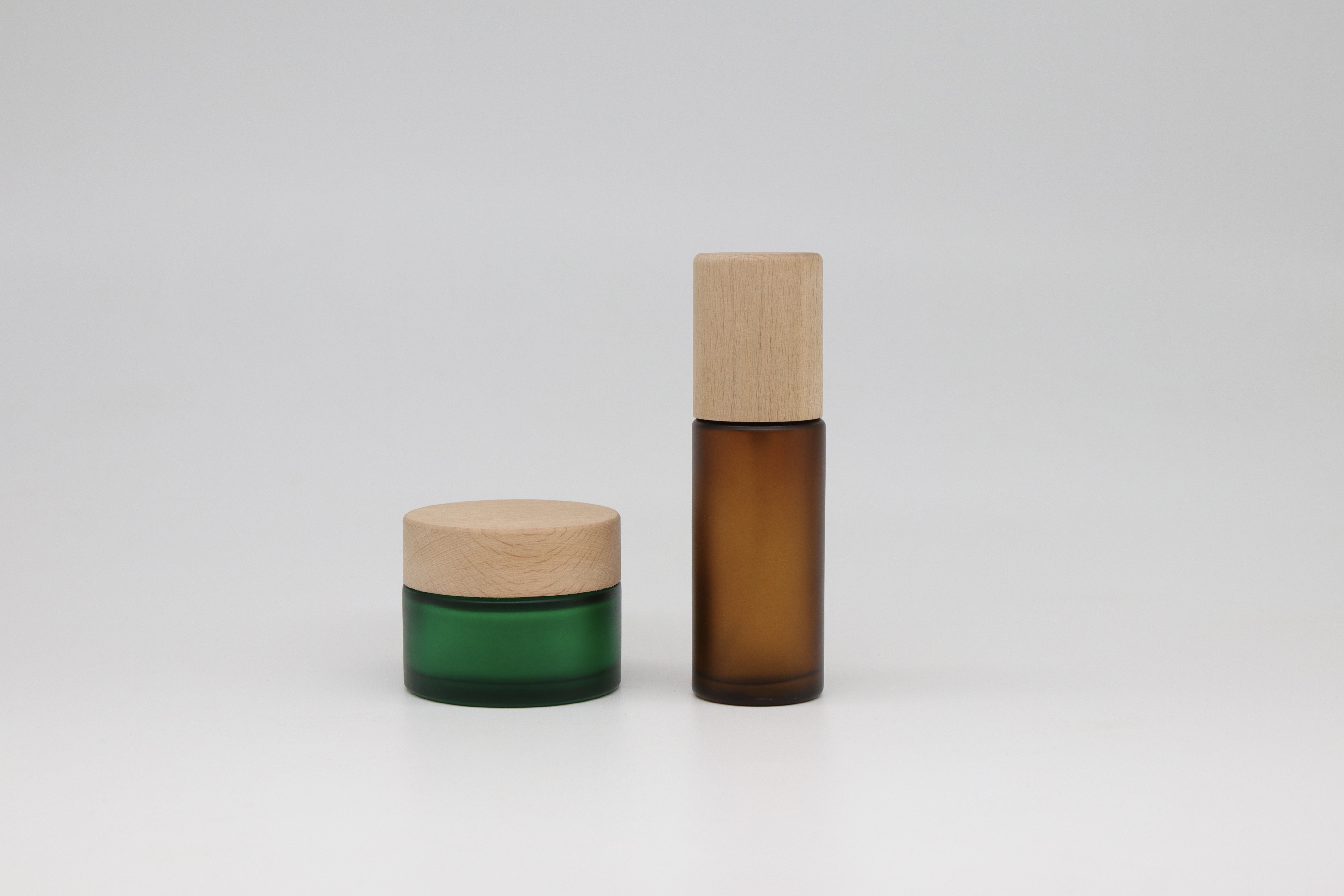 Eco Friendly Cosmetic Packaging Frosted Glass With Natural Beech Wood Lid Suitable for Mist Toner Perfume Skincare Cream bottle Eco Friendly Cosmetic Packaging Frosted Glass With Natural Beech Wood Lid Suitable for Mist Toner Perfume Skincare Cream bottle