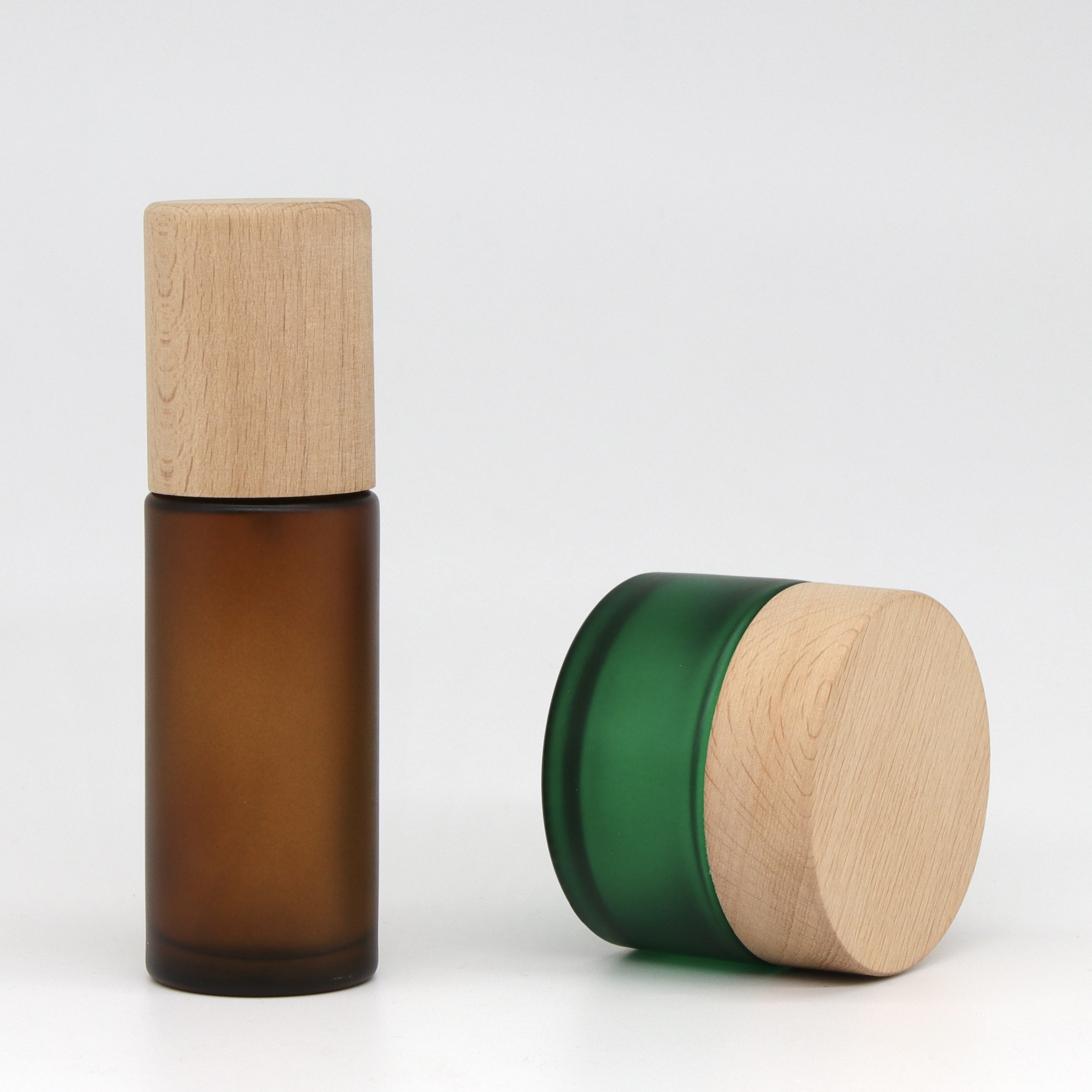 Eco Friendly Cosmetic Packaging Frosted Glass With Natural Beech Wood Lid Suitable for Mist Toner Perfume Skincare Cream bottle Eco Friendly Cosmetic Packaging Frosted Glass With Natural Beech Wood Lid Suitable for Mist Toner Perfume Skincare Cream bottle
