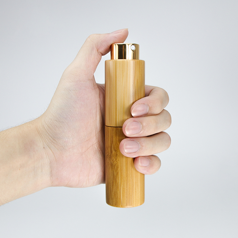 Organic Bamboo Perfume Spray Bottle 20ml Rotatable Portable Glass Container Refillable Natural Perfume Packaging