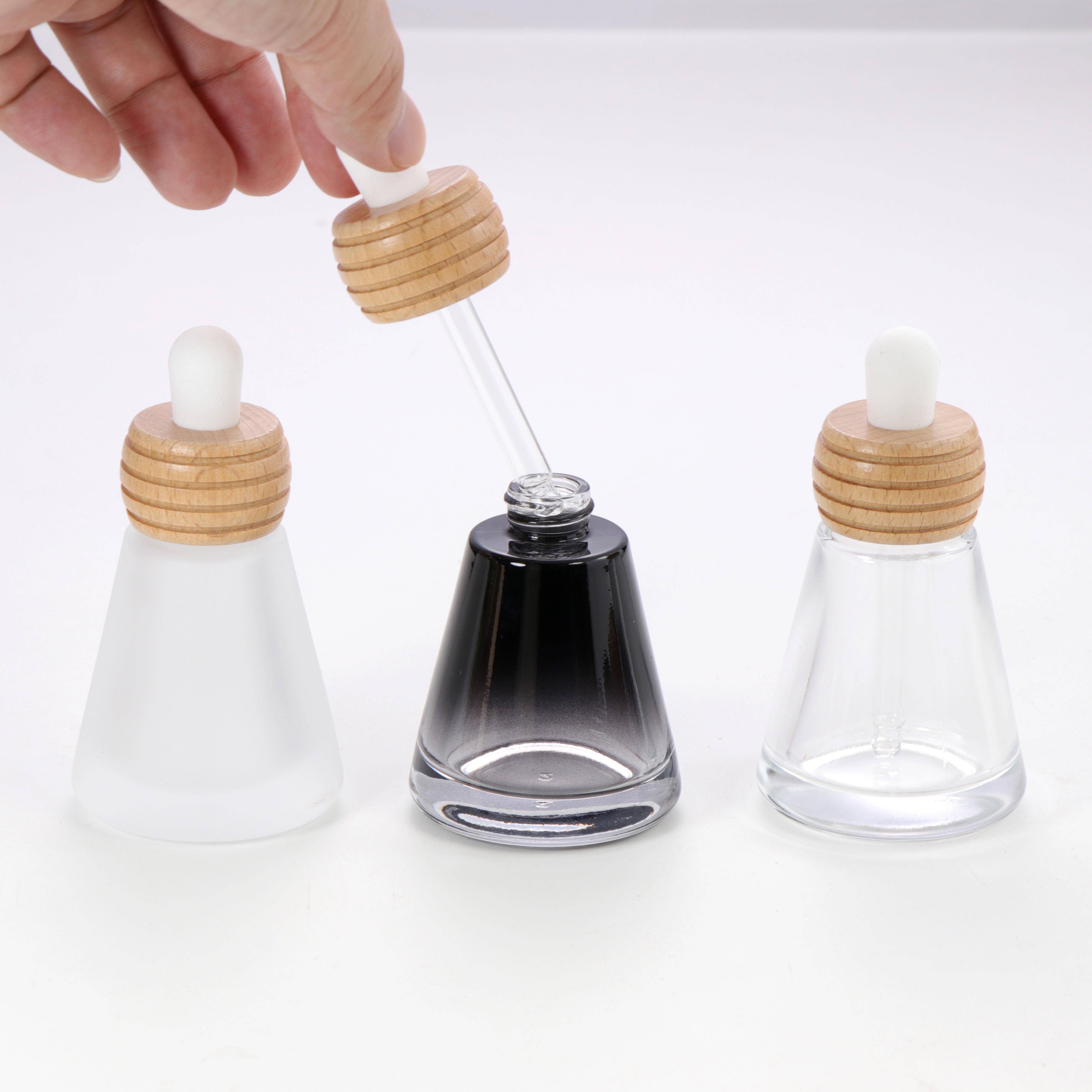 Luxury 10ml Frosted Green Glass Cosmetic Face Serum Bottles Essential Oil Round Dropper Bottle