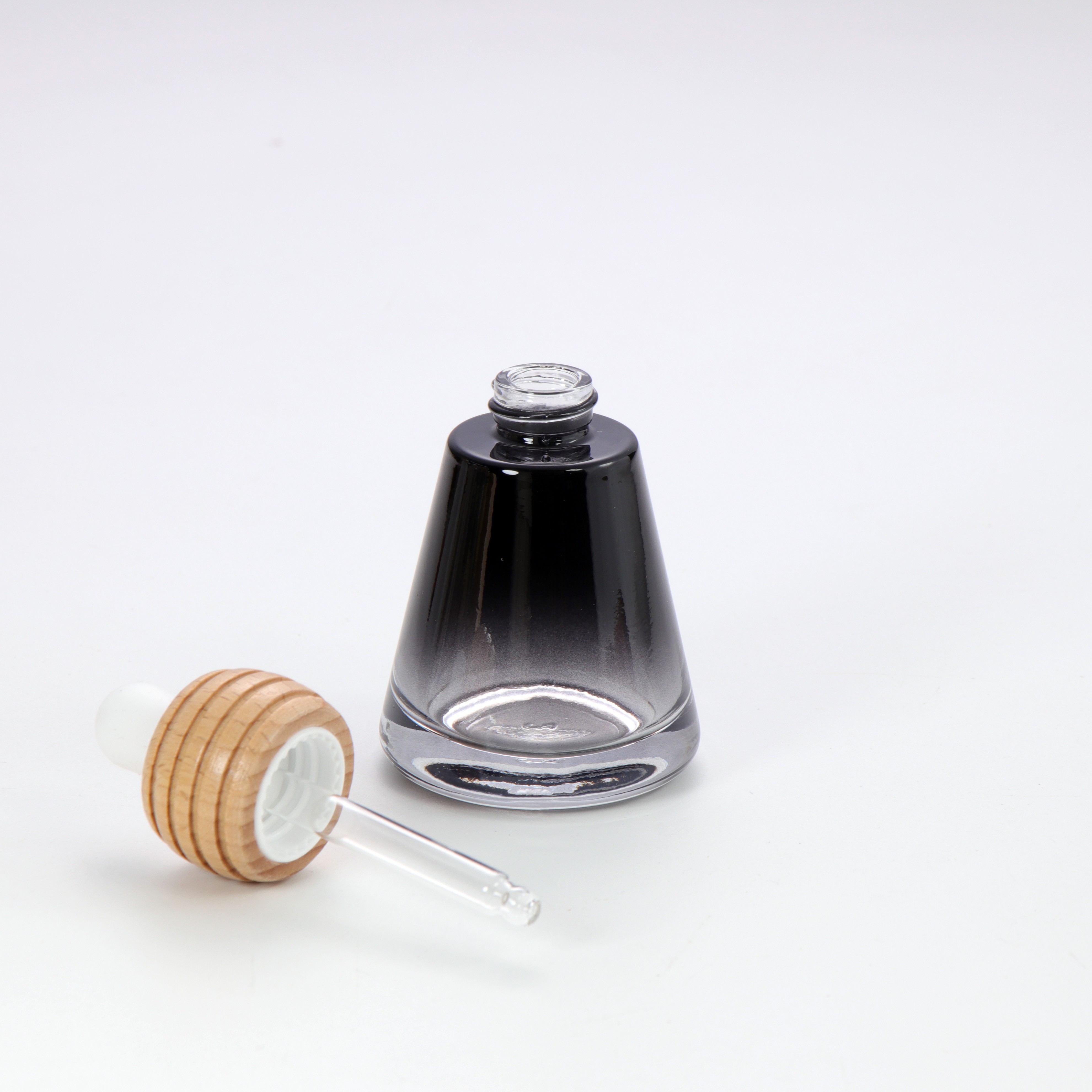 Luxury 10ml Frosted Green Glass Cosmetic Face Serum Bottles Essential Oil Round Dropper Bottle