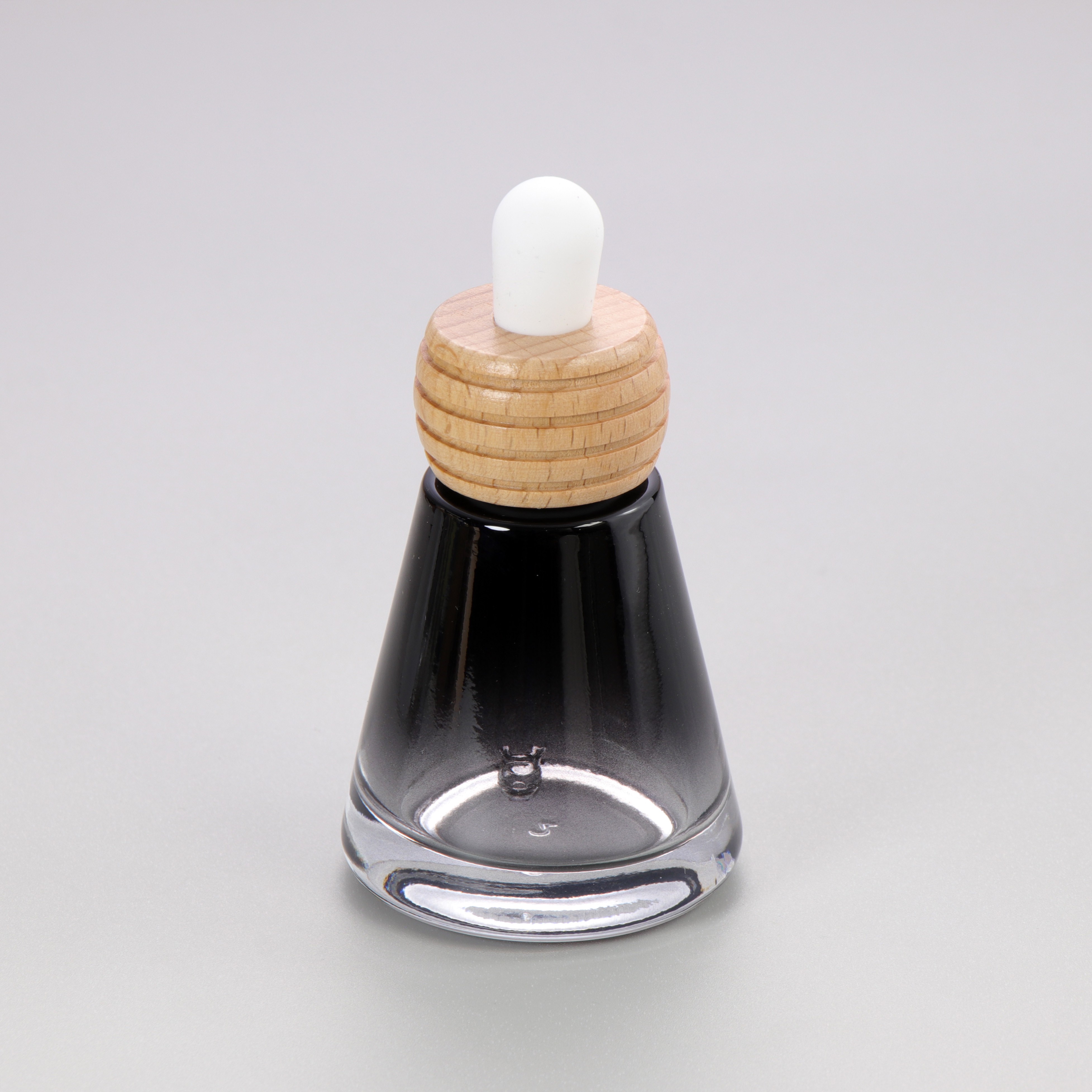 Luxury 10ml Frosted Green Glass Cosmetic Face Serum Bottles Essential Oil Round Dropper Bottle