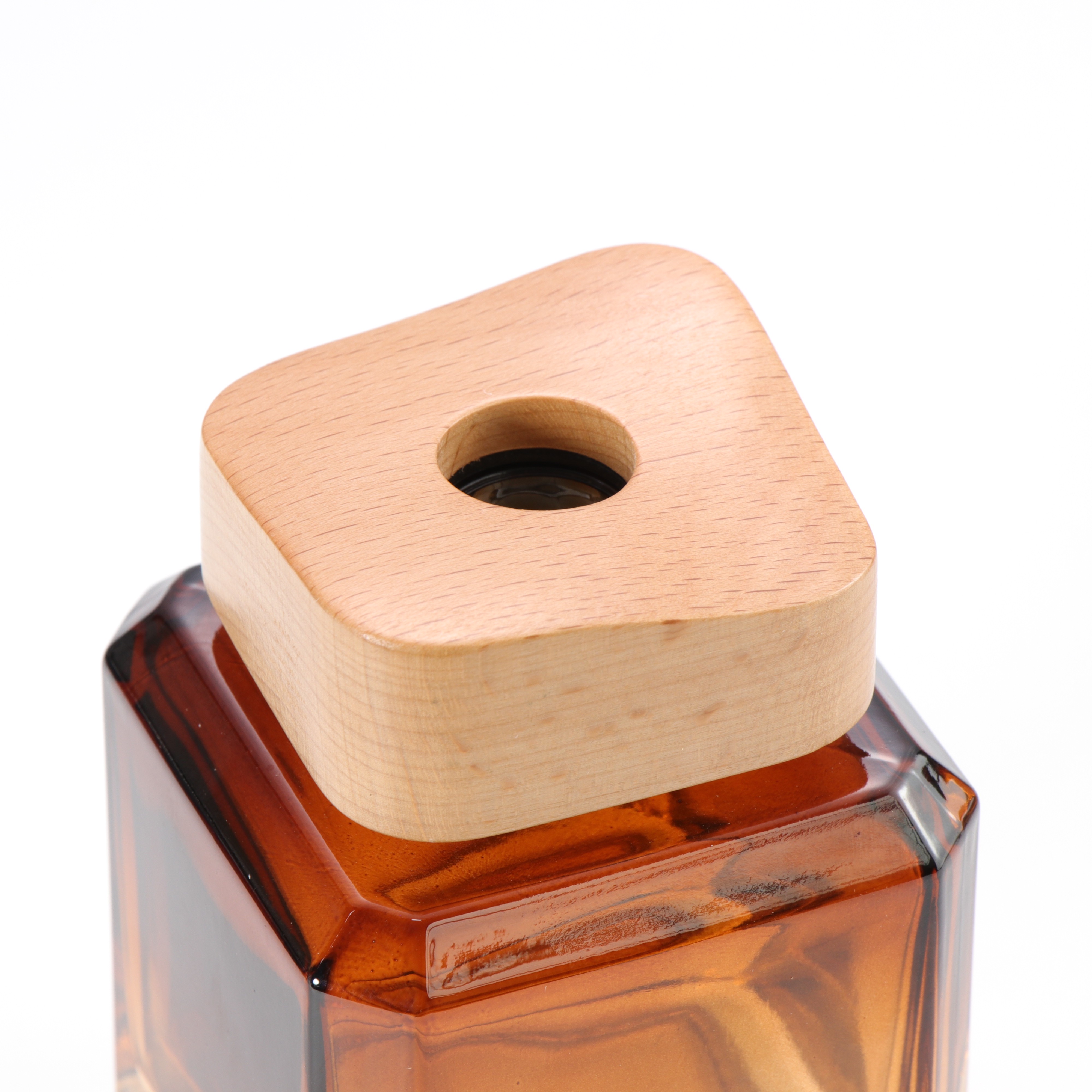 Transform Your Space with Natural Elegance – Amber Wood Diffuser Bottle