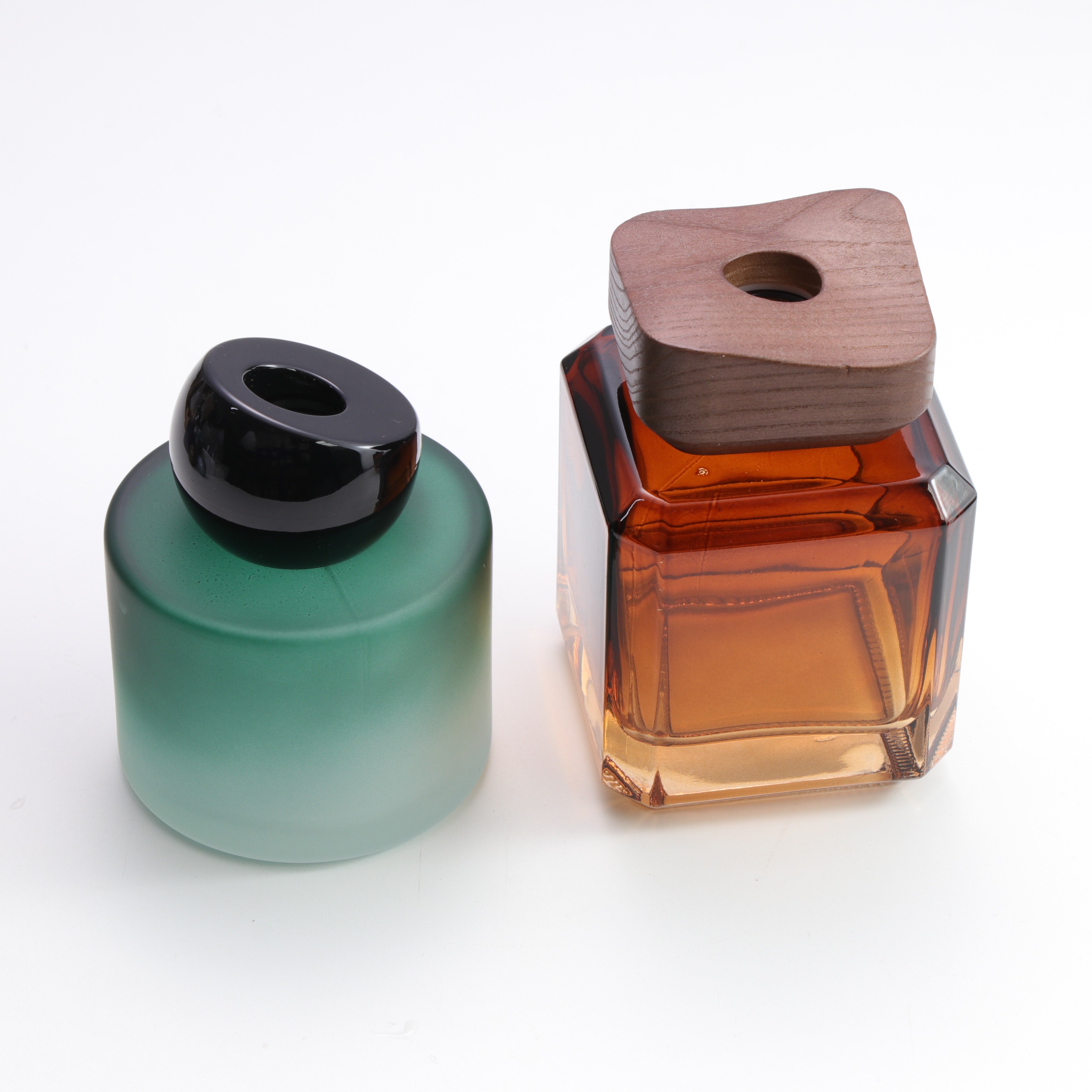 Transform Your Space with Natural Elegance – Amber Wood Diffuser Bottle