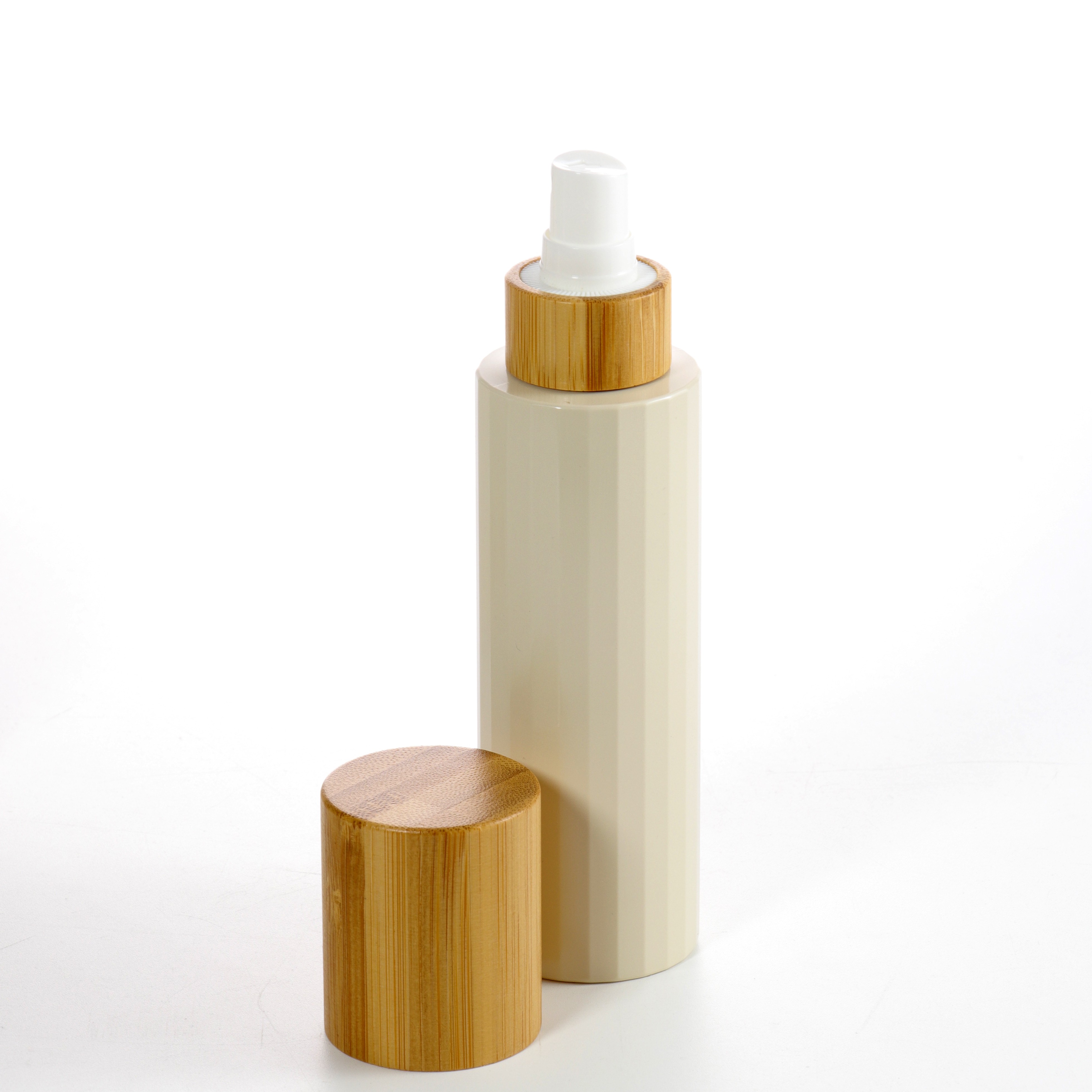 Luxury Bamboo Cosmetic Bottle Empty Lotion Pump Bottle Eco Friendly Skincare Packaging Shampoo Conditioner PP Plastic Bottle