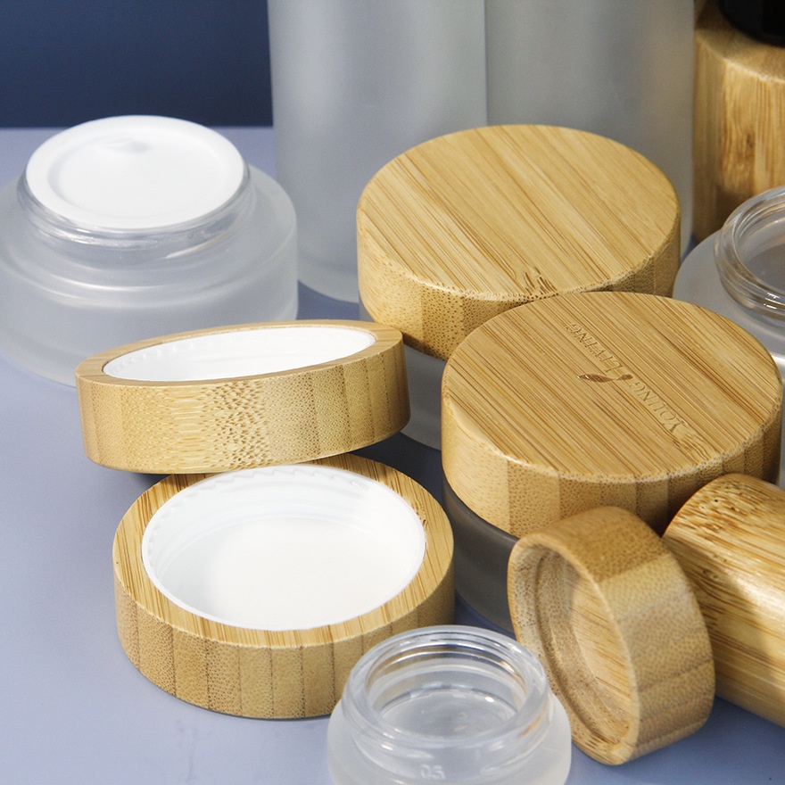 Wholesale Custom Square Glass Spice Jar with Bamboo Lid Refillable Salt Pepper Seasoning Bottle Kitchen Storage Container