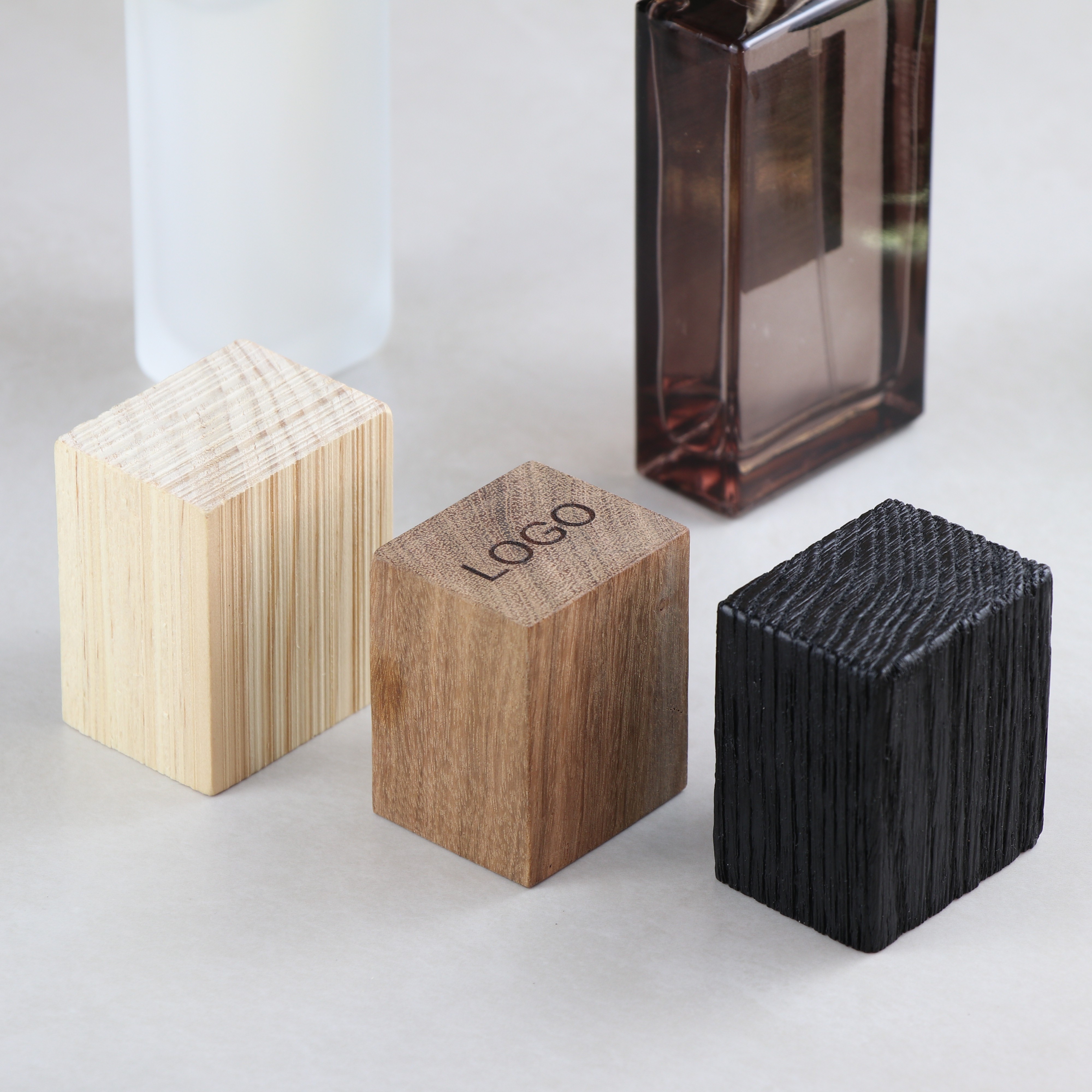 Custom Engrave logo Round Rectangle Wooden Fragrance Bottle Cover Real Natural Wooden Perfume Bottle Cap