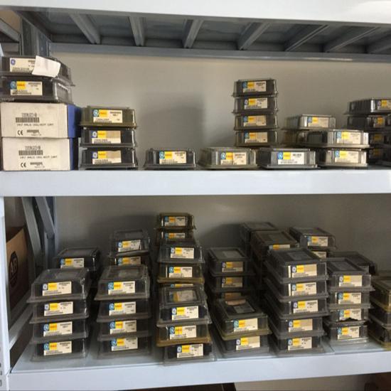 Входной модуль GE Fanuc IC200ACC001 VersaMax PLC