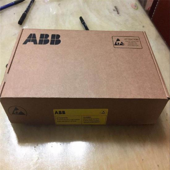ABBPU515 3BSE032401R1 Плата RTA 3BSE0324o1R1 абсолютно новая в оригинальной упаковке с заводской пломбой