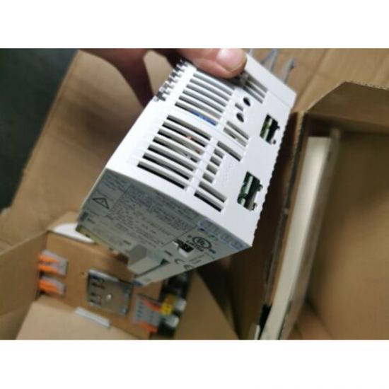 ОДИН НОВЫЙ Lenze E82EV371_2C E82EV371K2C Инвертор