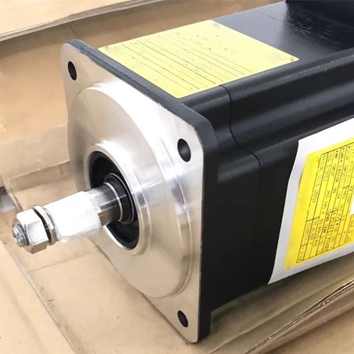 Сервомотор Fanuc A06B-0215-B000 AC