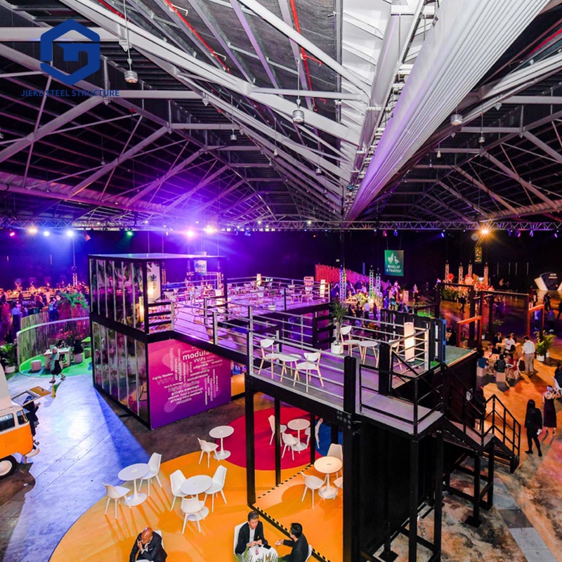 A modern industrial-style precast steel structure building, suitable for use as exhibition halls, etc.