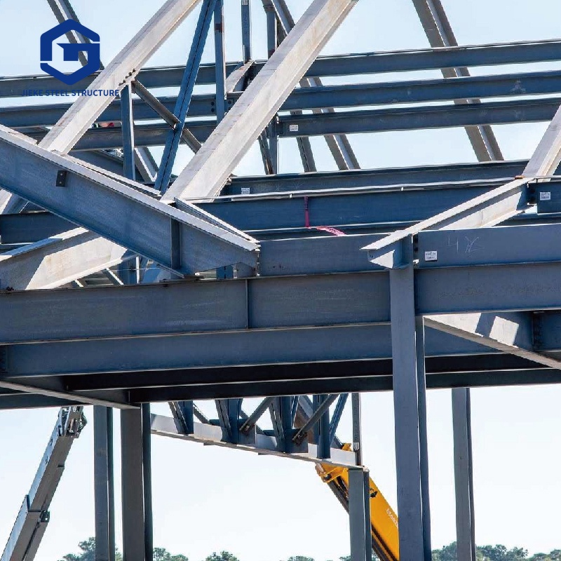 Quick Installation Prefabricated Steel Footbridge Welded Structure Shot Blasting Anti Corrosion Painting Long Span Low Cost