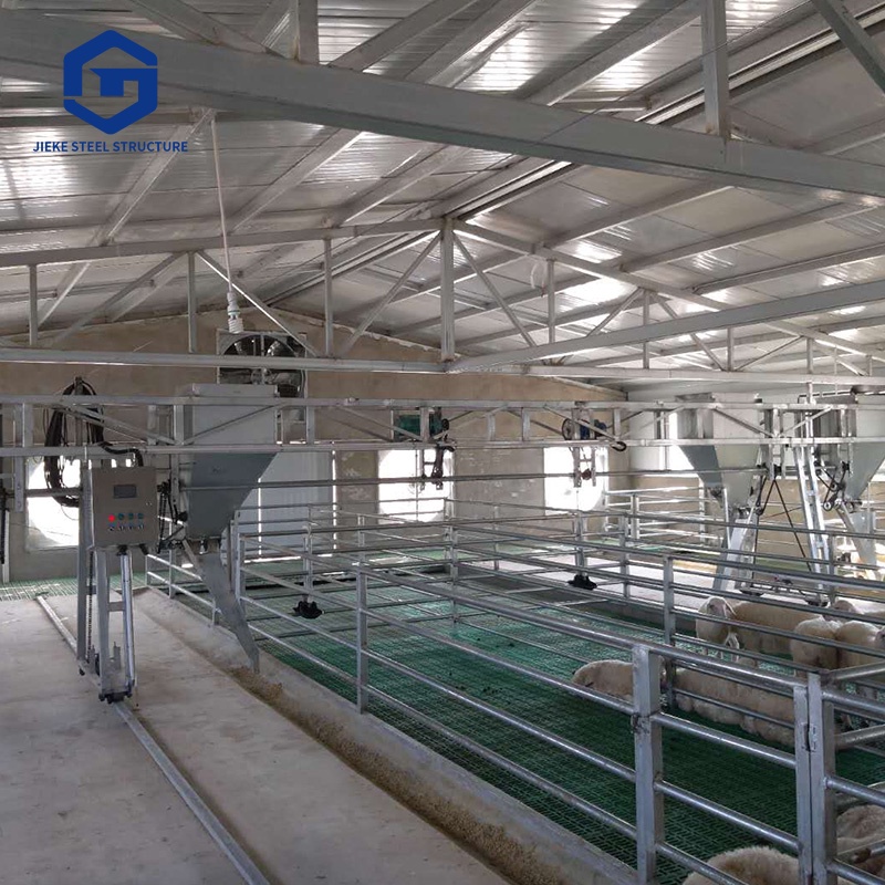 Durable Factory Industrial Design Prefabricated Steel Farmhouse for Sheep Pigs Cow Poultry Cow Poultry Farmhouse