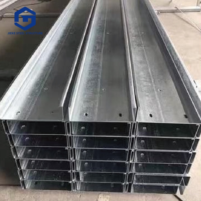 Metal structure building - C-shaped structural material - Structured galvanized C steel purlins