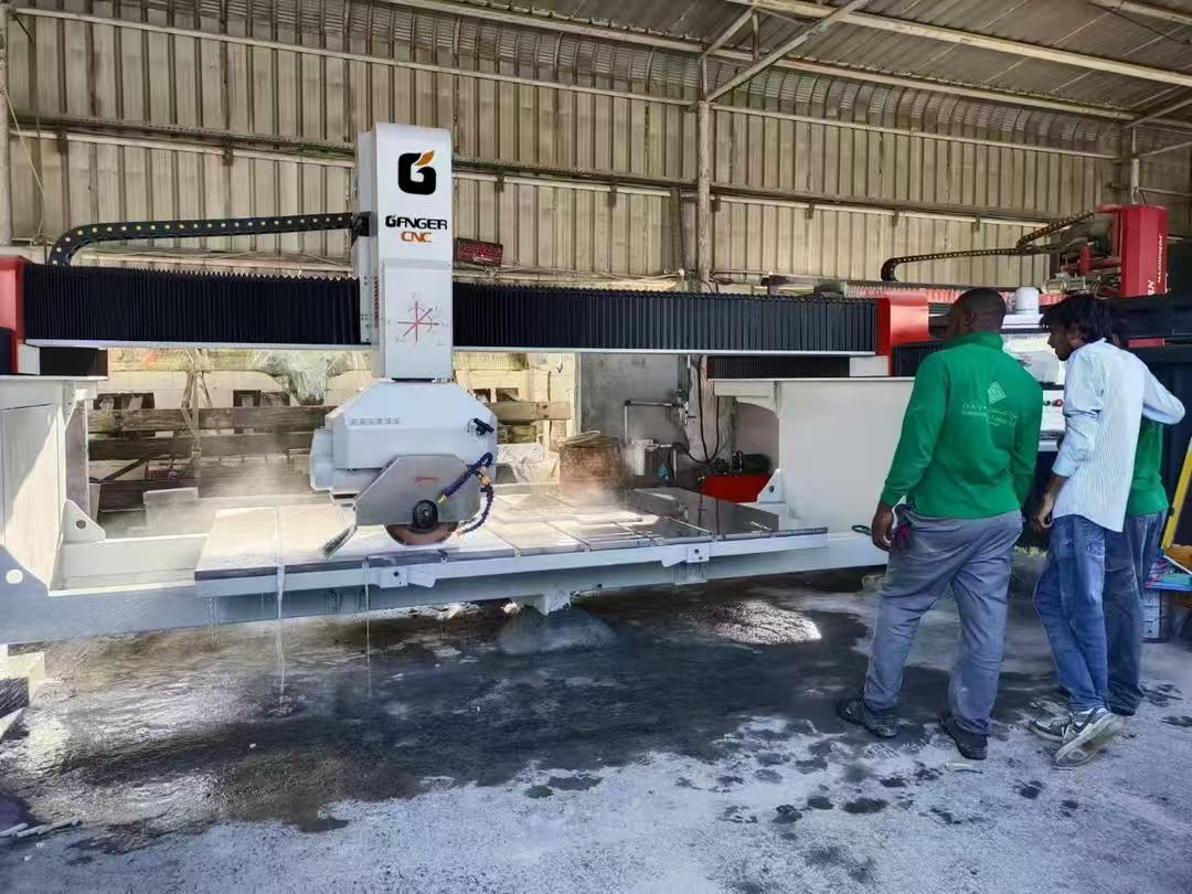 Our 5-axis bridge saw GQ-3220D has been running smoothly in Dubai for over one year! Our 5-axis bridge saw GQ-3220D has been running smoothly in Dubai for over one year!