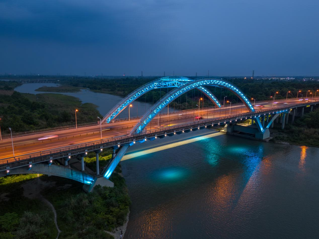 What Is an LED Floodlight and Where Does It Work Best Outdoors?