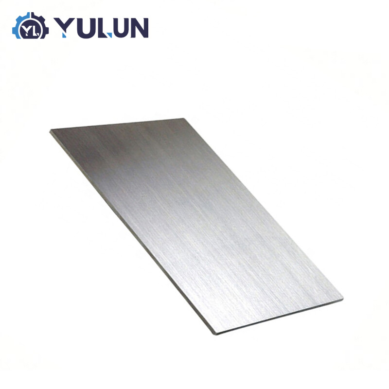 صفيحة من الفولاذ المقاوم للصدأ