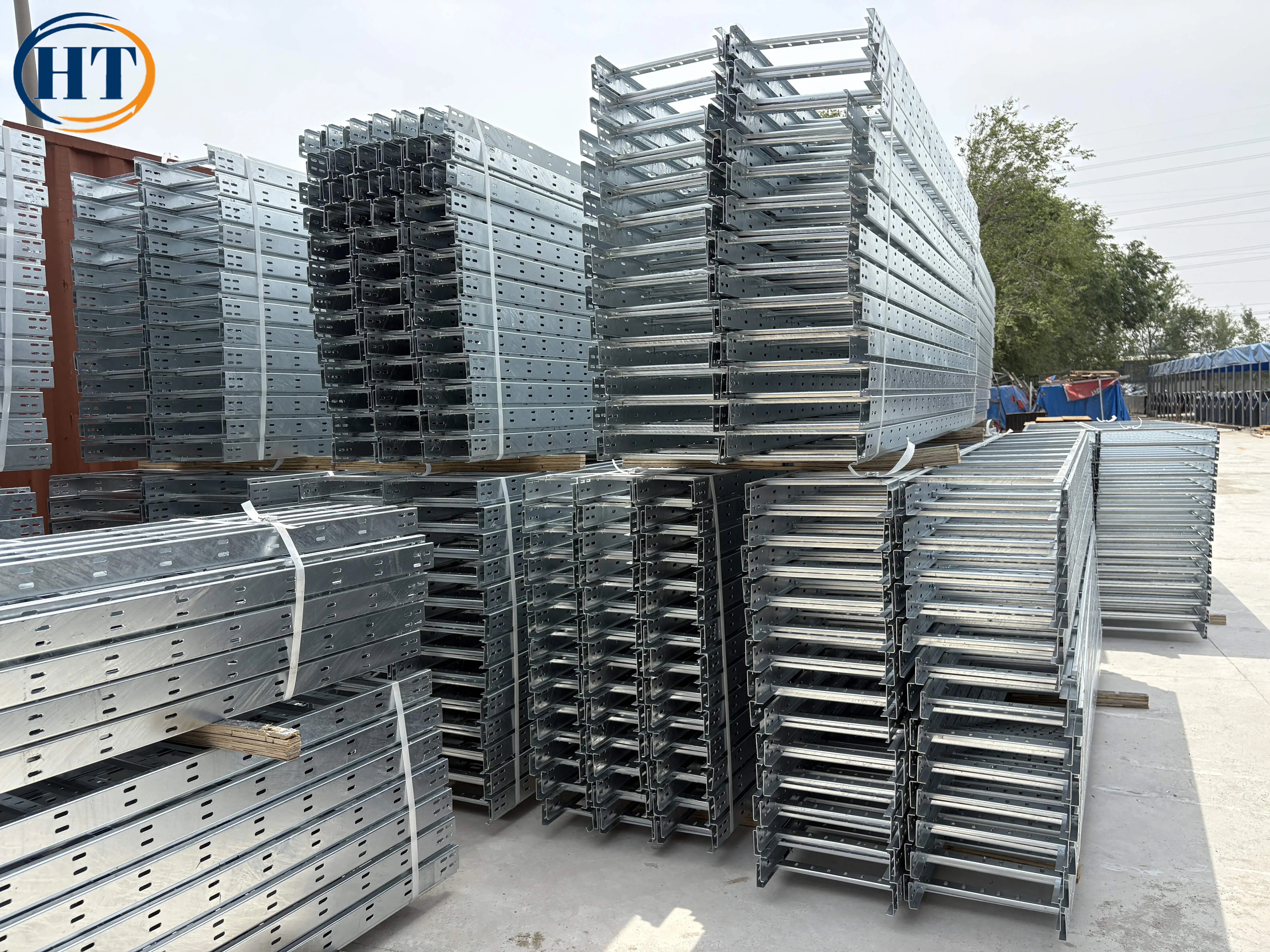 Aluminum profile grove