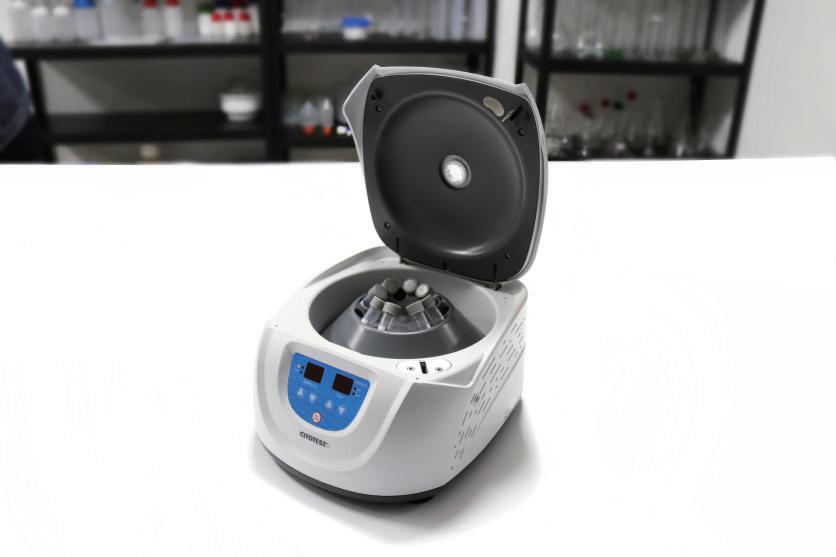 Low Speed Centrifuge