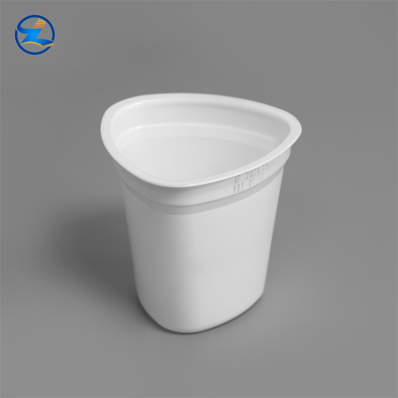 white polypropylene cup for yogurt