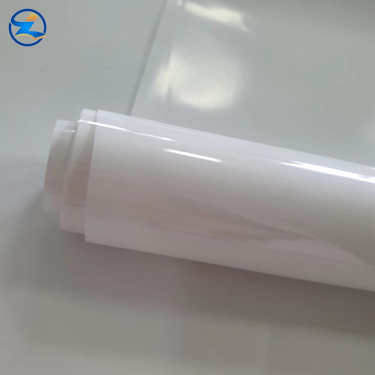 Opaque white heat-sealable PET lidding film