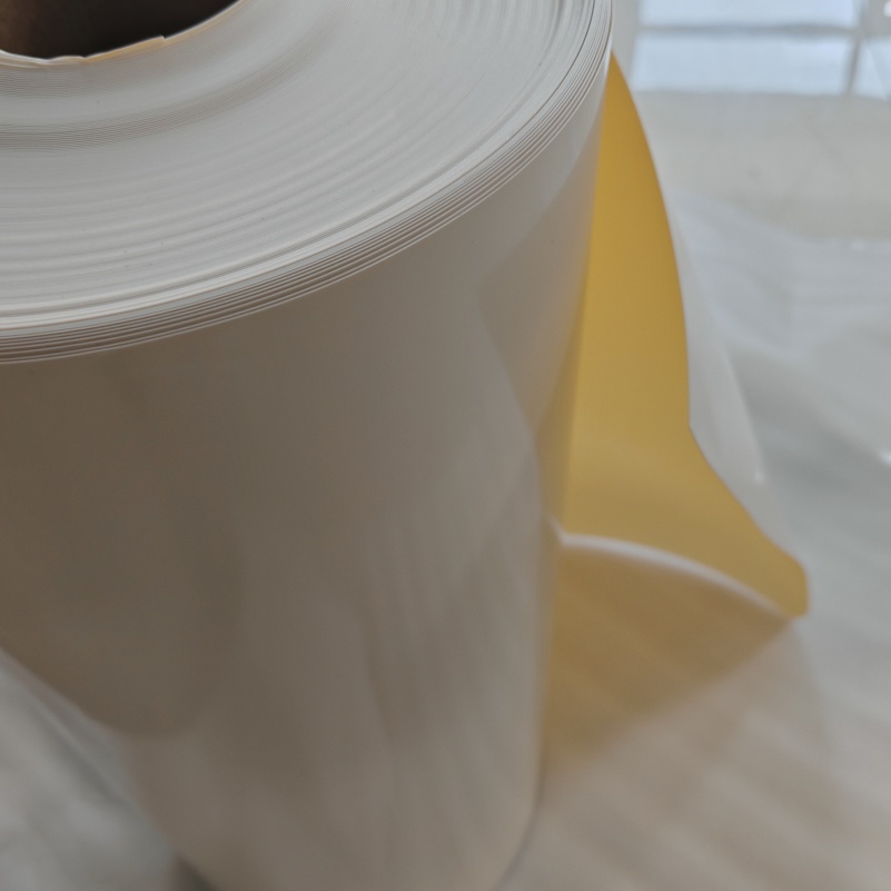 Solid color Milky-white corn starch film for thermoforming