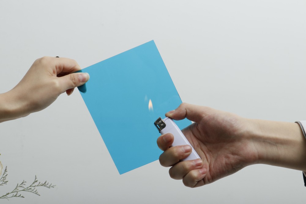 Polycarbonate Solid Sheets vs. Acrylic: How to Choose the Right Material for You?