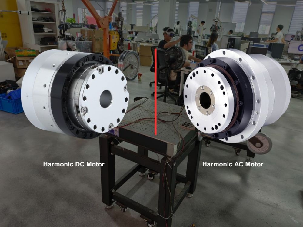 Motor armónico de CA frente a motor armónico de CC