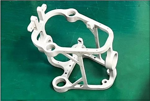 Componentes metálicos personalizados para robots humanoides