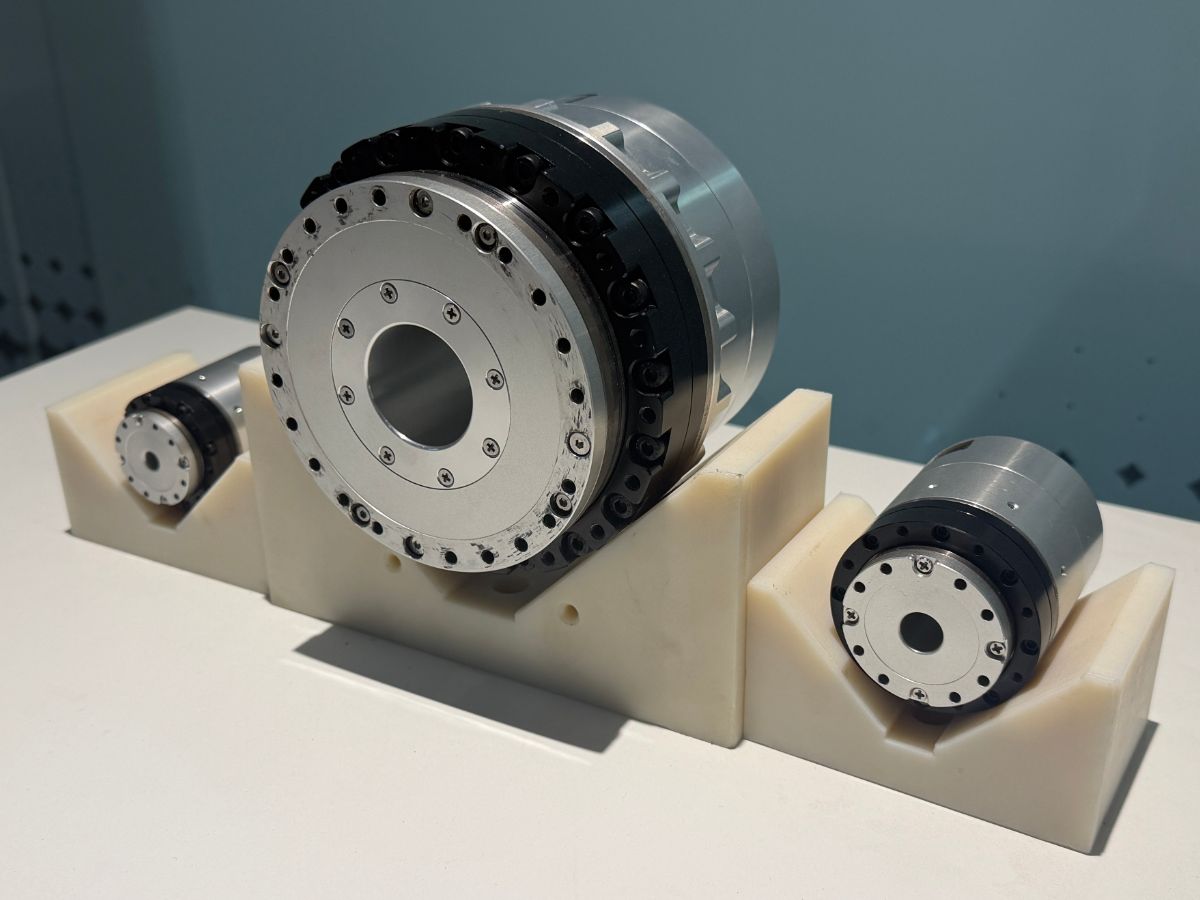 5 factores clave al seleccionar motores de articulación de robots de precisión