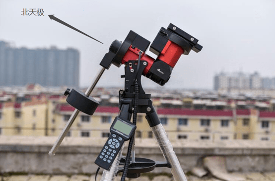 Accionamiento armónico para montura ecuatorial de telescopio