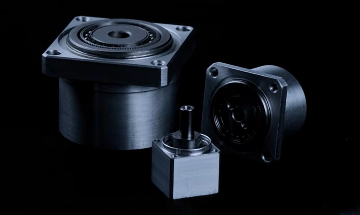 Mini reductor armónico para brazos robóticos pequeños y robots de sobremesa de 6 ejes Brazo robótico pequeño de 6 ejes para el ensamblaje de PCB y la automatización electrónica