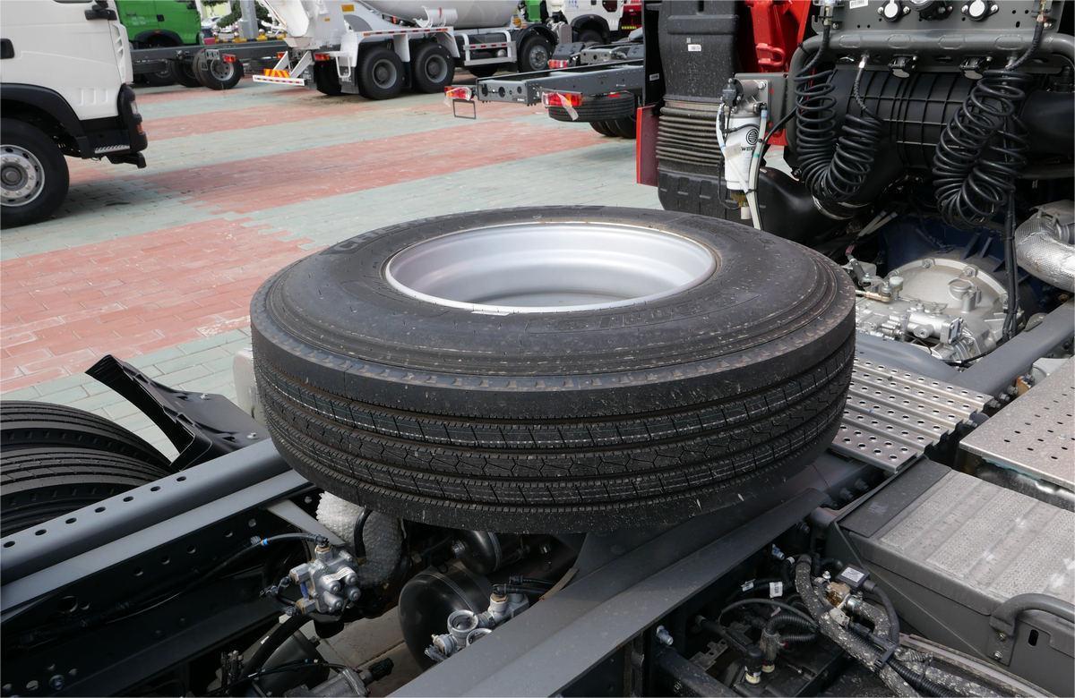 HOWO TX 430HP 6x4 tractor truck