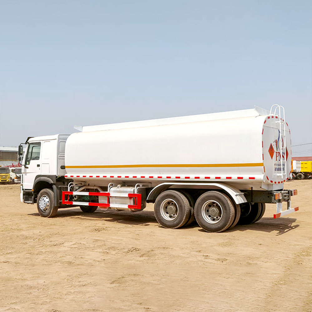 HOWO 375HP 6×4 Heavy Duty Fuel Tanker Truck
