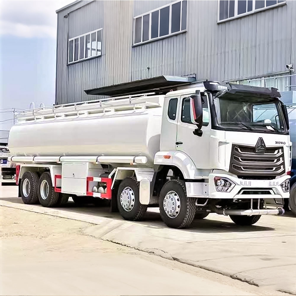 HOWO NX 8×4 Fuel Tanker Truck