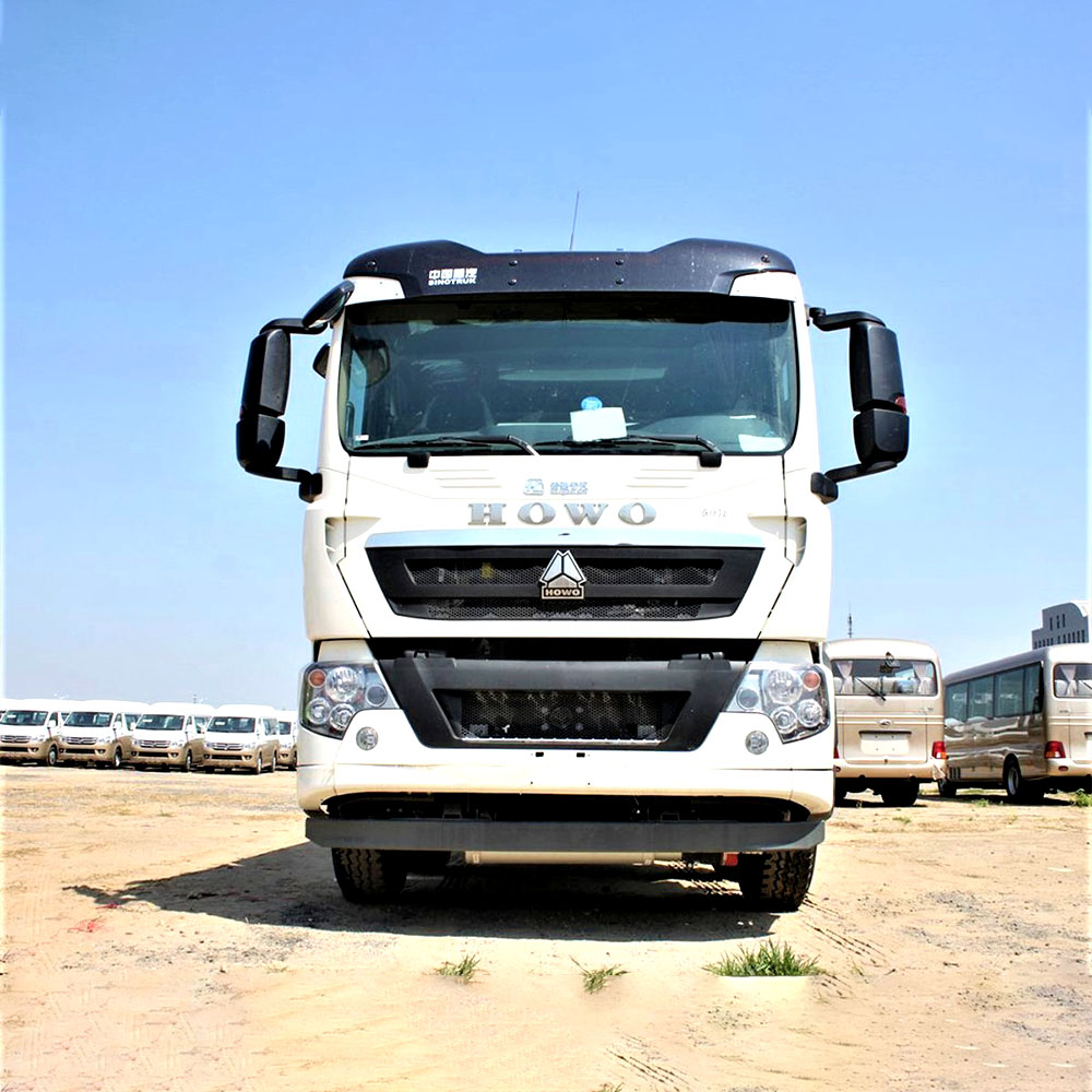 HOWO 340HP 8×4 Fuel Tank Truck