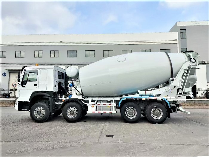 Howo 380HP 8x4 concrete mixer truck side view displaying multi axle configuration and drum body