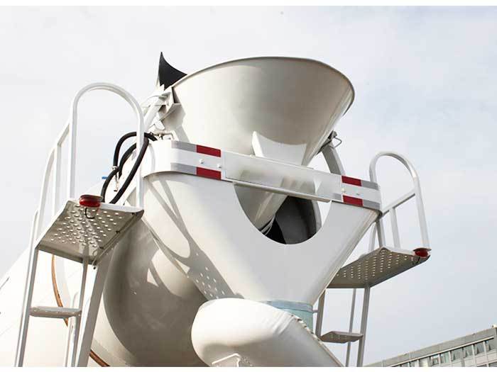 HOWO 380HP concrete mixer truck discharge chute detail for concrete unloading