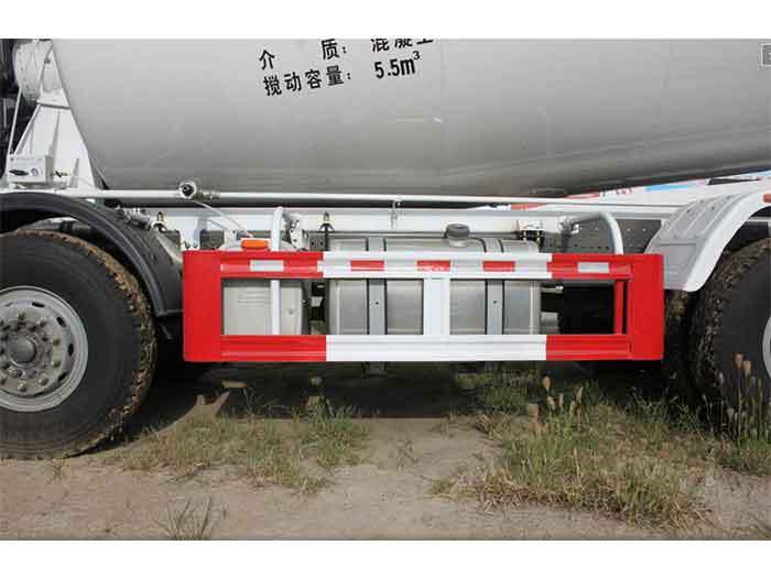 驾驶室外观（Cab Exterior） Howo 8x4 concrete mixer truck