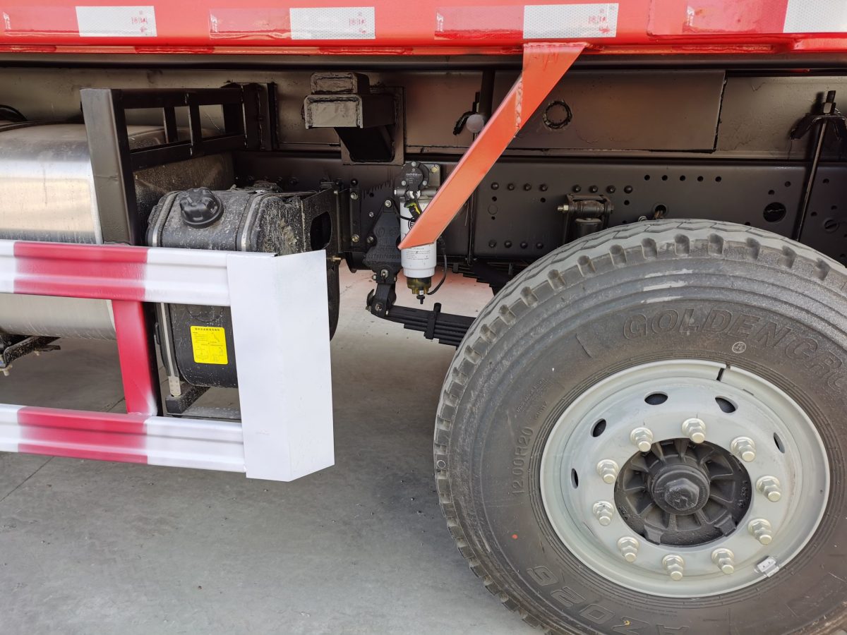 Shacman X3000 8x4 heavy duty dump truck tire detail designed for heavy load and off road conditions