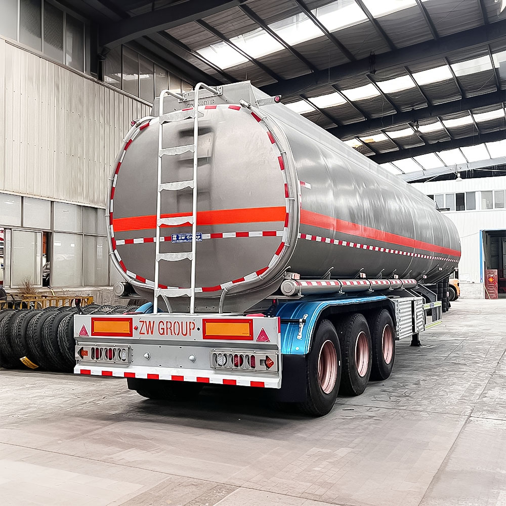 3 Axle 42,000L Carbon Steel Fuel Tanker Semi Trailer