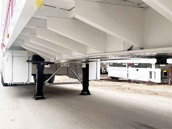 2 axle 40T box semi trailer landing gear detail showing heavy duty support structure