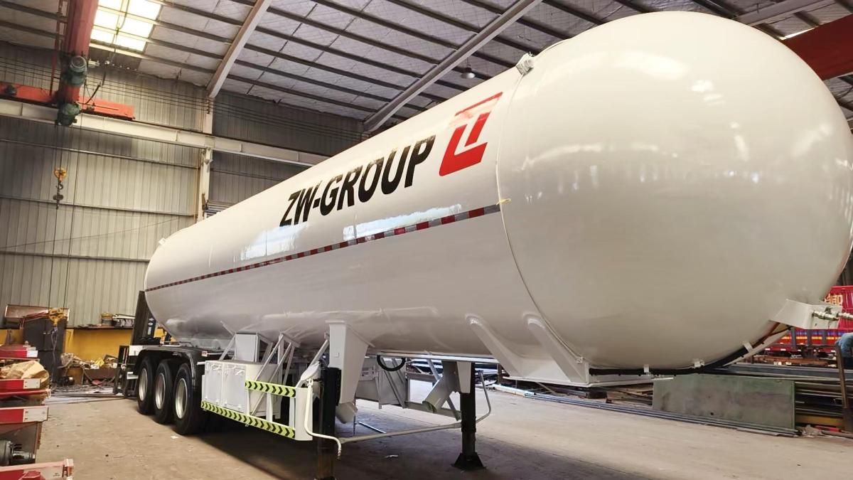 ZW Group 3 axle LPG tanker semi trailer with certified pressure vessel tank in factory