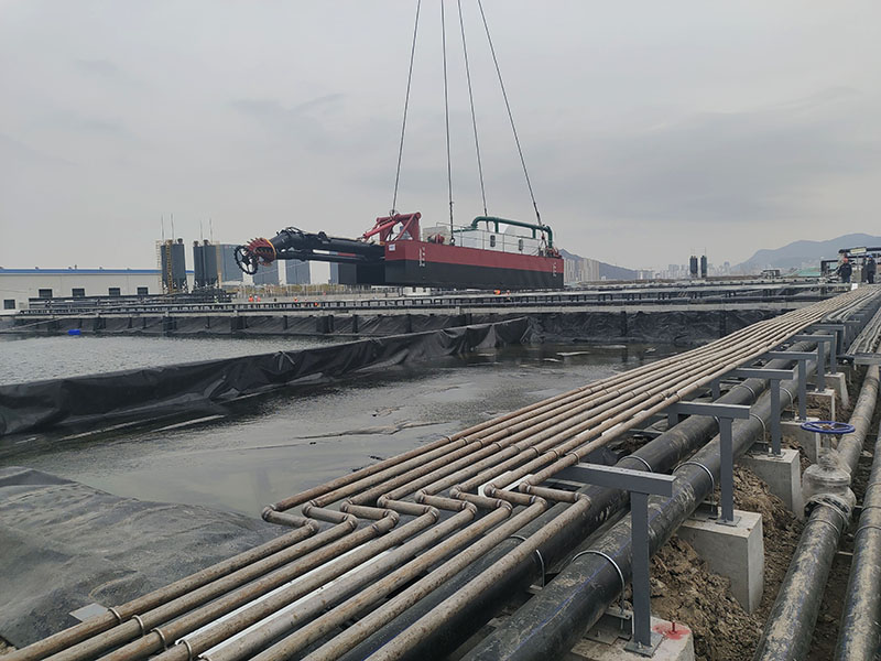 Electric dredger