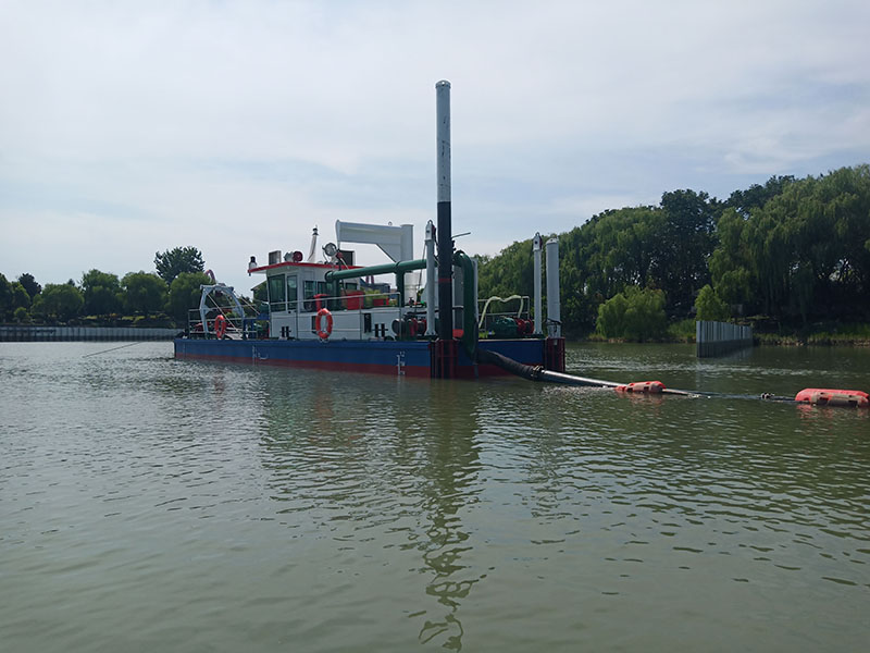 Electric dredger
